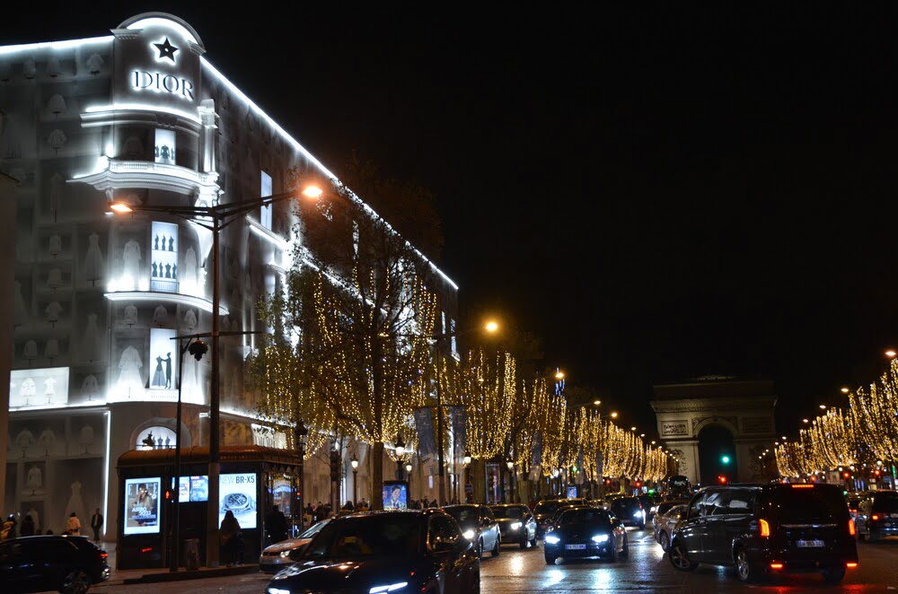 Champs Elysées la nuit